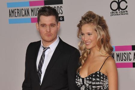 Michael Bublé und seine Frau Luisana haben das erste gemeinsame Töchterchen mit drei Vornamen bedacht Michael Bublé und seine Frau Luisana haben das erste gemeinsame Töchterchen mit drei Vornamen bedacht