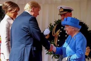 Die Queen musste auf Donald Trump warten
