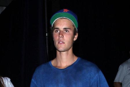 Justin Biebers teuer Schlitten hatte eine Panne Justin Biebers teuer Schlitten hatte eine Panne
