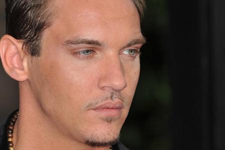 Jonathan Rhys Meyers soll im Flugzeug nicht er selbst gewesen sein Jonathan Rhys Meyers soll im Flugzeug nicht er selbst gewesen sein