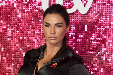 Katie Price braucht offenbar dringend Geld Katie Price braucht offenbar dringend Geld