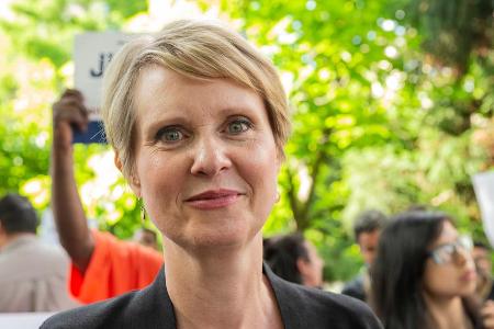 Cynthia Nixon bei einer Kundgebung vor wenigen Wochen Cynthia Nixon bei einer Kundgebung vor wenigen Wochen