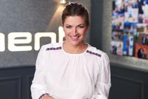 Nina Bott moderiert seit 2016 "Prominent!"