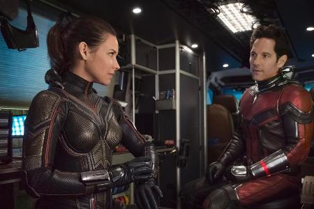 Evangeline Lilly alias The Wasp/Hope van Dyne und Paul Rudd alias Ant-Man/Scott Lang in Evangeline Lilly alias The Wasp/Hope van Dyne und Paul Rudd alias Ant-Man/Scott Lang in