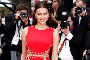 Irina Shayk badet dreimal am Tag