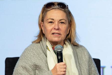 Roseanne Barr hat ihren ersten TV-Auftritt nach dem Rauswurf bei ihrer Sitcom gehabt Roseanne Barr hat ihren ersten TV-Auftritt nach dem Rauswurf bei ihrer Sitcom gehabt