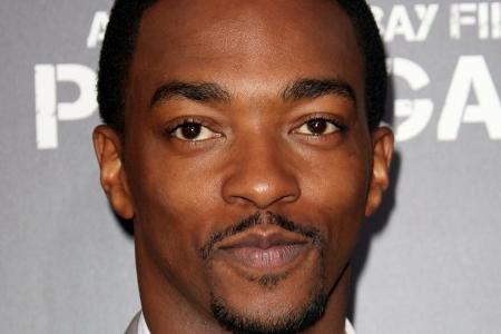 Anthony Mackie ist der neue Held der Netflix-Serie Anthony Mackie ist der neue Held der Netflix-Serie
