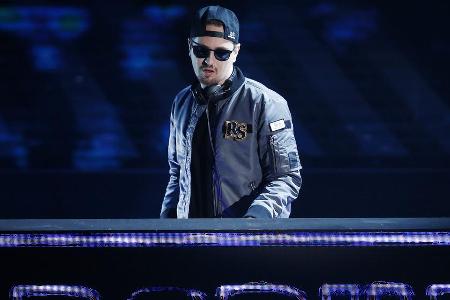 Robin Schulz während seines Auftritts beim Sanremo Song Festival in Italien Robin Schulz während seines Auftritts beim Sanremo Song Festival in Italien
