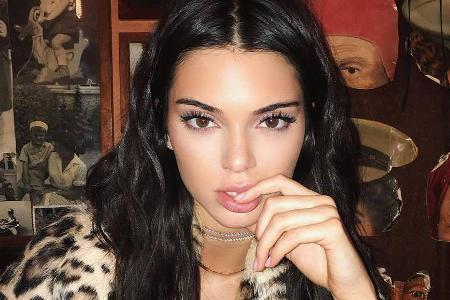 Kendall Jenner packt den Haken aus Kendall Jenner packt den Haken aus