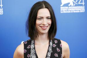 Rebecca Hall spendet ihre Gage aus Woody Allens letztem Film