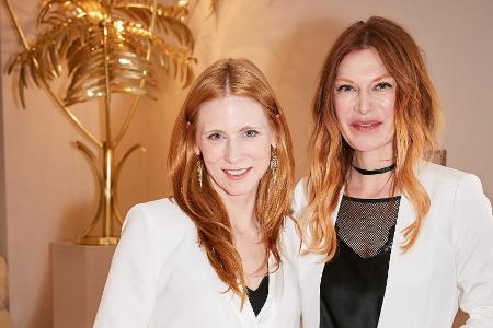 Sie lassen mit ihren traumhaften Kreationen Frauenherzen höherschlagen: Das Designer-Duo Johanna Kühl (l.) und Alexandra Fis... Sie lassen mit ihren traumhaften Kreationen Frauenherzen höherschlagen: Das Designer-Duo Johanna Kühl (l.) und Alexandra Fis...