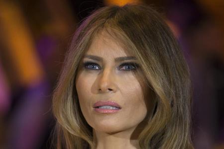Werden First Lady Melania Trump die Schlagzeilen um ihren Mann zu viel? Werden First Lady Melania Trump die Schlagzeilen um ihren Mann zu viel?