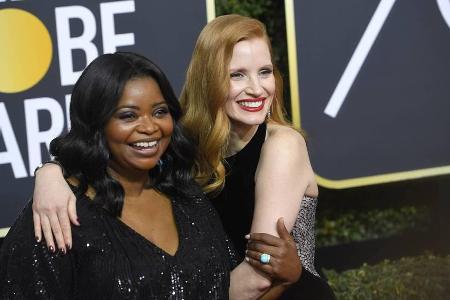 Jessica Chastain (r.) und Octavia Spencer forderten für einen Film den gleichen Lohn - mit Erfolg! Jessica Chastain (r.) und Octavia Spencer forderten für einen Film den gleichen Lohn - mit Erfolg!