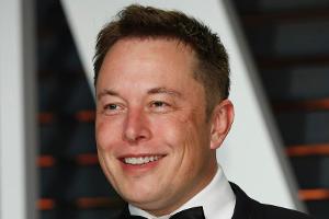 Tesla-Chef Elon Musk macht Flammenwerfer salonfähig
