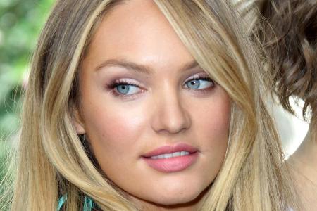 Candice Swanepoel ist seit sechs Monaten schwanger Candice Swanepoel ist seit sechs Monaten schwanger