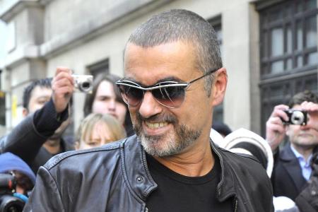 George Michael bei einem Besuch des BBC Radio George Michael bei einem Besuch des BBC Radio