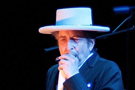Bob Dylan bei einem Auftritt Bob Dylan bei einem Auftritt
