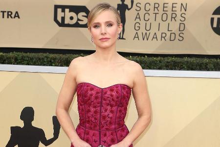Auf dem roten Teppich trägt Kristen Bell eher Kleider als Hosen Auf dem roten Teppich trägt Kristen Bell eher Kleider als Hosen