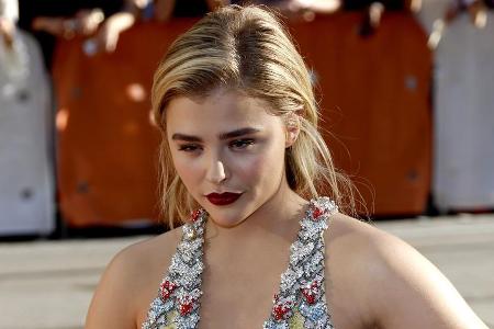 Ist Chloë Grace Moretz wieder zu haben? Ist Chloë Grace Moretz wieder zu haben?