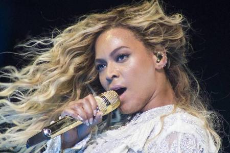 Beyoncé bei einem ihrer Konzerte Beyoncé bei einem ihrer Konzerte