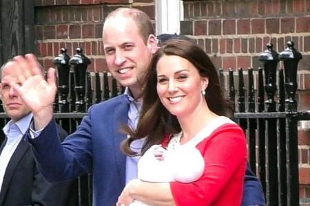 Prinz William und Herzogin Kate mit dem kleinen Louis Arthur Charles Prinz William und Herzogin Kate mit dem kleinen Louis Arthur Charles