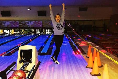 Brie Larson hat alle Pins umgehauen Brie Larson hat alle Pins umgehauen