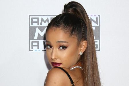 Ariana Grande performte auf dem Coachella-Festival erstmals ihren neuen Song Ariana Grande performte auf dem Coachella-Festival erstmals ihren neuen Song