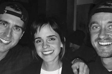 Tom Felton (r. ) postete ein Foto mit seinen ehemaligen Tom Felton (r. ) postete ein Foto mit seinen ehemaligen