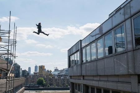 Bei diesem Stunt brach sich Tom Cruise den Knöchel Bei diesem Stunt brach sich Tom Cruise den Knöchel