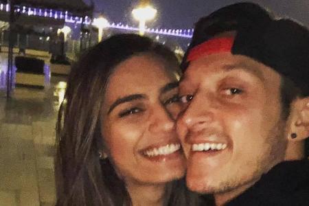 Mesut und seine Amine im Liebesglück Mesut und seine Amine im Liebesglück