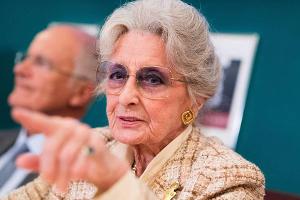 Lotte Tobisch-Labotýn: Wiener Salondame zieht über Richard Lugner her
