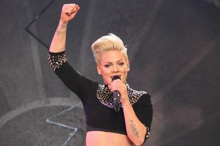 Wird Pink beim Super Bowl die US-Nationalhymne singen können? Wird Pink beim Super Bowl die US-Nationalhymne singen können?
