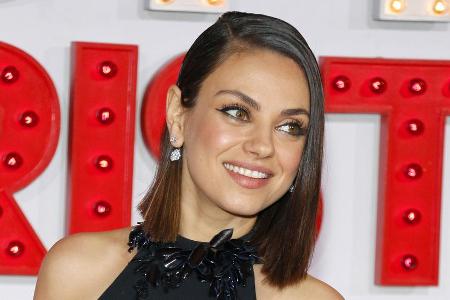 Sie hat alle Hände voll zu tun: Hollywood-Star Mila Kunis Sie hat alle Hände voll zu tun: Hollywood-Star Mila Kunis