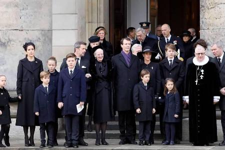 Die Familie nimmt Abschied von Prinz Henrik Die Familie nimmt Abschied von Prinz Henrik