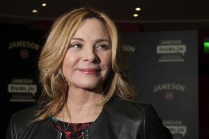 Kim Cattrall sucht ihren verschollenen Bruder