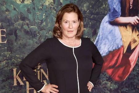 Schauspielerin Suzanne von Borosdy fordert gleichen Lohn für Männer und Frauen Schauspielerin Suzanne von Borosdy fordert gleichen Lohn für Männer und Frauen