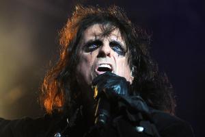 Alice Cooper: Der Gottvater des Schock-Rock wird 70
