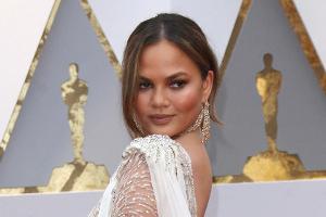 Chrissy Teigen hat Angst vor der postnatalen Depression