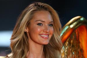 Sexy! Candice Swanepoel ist zurück aus der Babypause