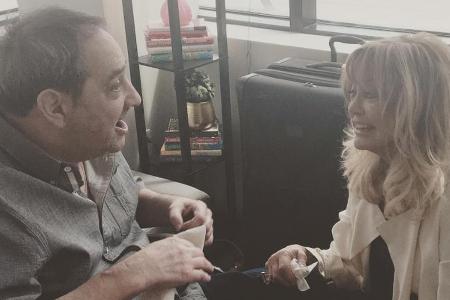 Der Vater von Amy Schumer kann sein Glück beim Treffen mit Goldie Hawn kaum glauben Der Vater von Amy Schumer kann sein Glück beim Treffen mit Goldie Hawn kaum glauben