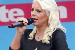 Kurz nach ihrem Vater stirbt Jenny Frankhausers Manager