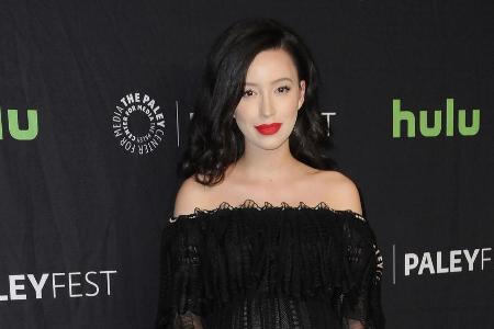 Auf dem Paleyfest zeigte sich Christian Serratos noch mit Babykugel Auf dem Paleyfest zeigte sich Christian Serratos noch mit Babykugel