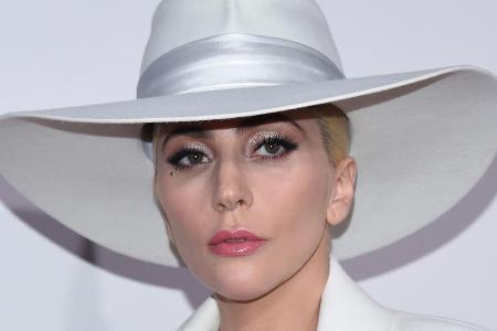 Eine ihrer besten Freundinnen ist am Freitag gestorben: Lady Gaga Eine ihrer besten Freundinnen ist am Freitag gestorben: Lady Gaga
