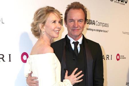 Sting und seine Ehefrau Trudie Styler bei Elton Johns Oscar-Party im Februar 2017 Sting und seine Ehefrau Trudie Styler bei Elton Johns Oscar-Party im Februar 2017