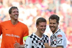Sport-Promis kicken wieder für Michael Schumacher