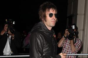 Liam Gallagher spielt Solokonzert für die Opfer von Manchester