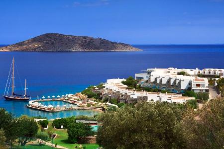 Luxus-Urlaub vor malerischer Kulisse bietet die Mirabello Bucht ihren Gästen Luxus-Urlaub vor malerischer Kulisse bietet die Mirabello Bucht ihren Gästen