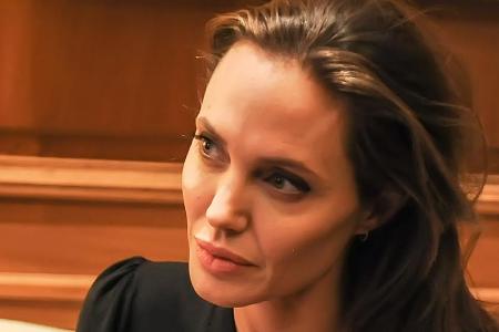 Angelina Jolie bei einem Auftritt in Griechenland Angelina Jolie bei einem Auftritt in Griechenland