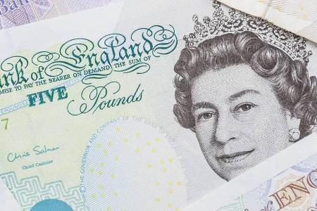 Das Konterfei von Queen Elizabeth II. auf einem britischen 5-Pfund-Schein Das Konterfei von Queen Elizabeth II. auf einem britischen 5-Pfund-Schein