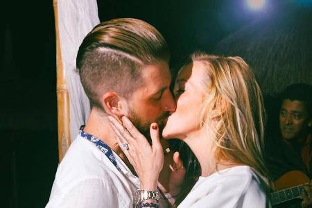 Katie Cassidy und ihr Freund sind wahre Turteltauben Katie Cassidy und ihr Freund sind wahre Turteltauben